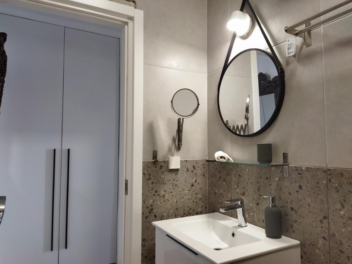 Minimal Apartment By The Beach Corinth Εξωτερικό φωτογραφία